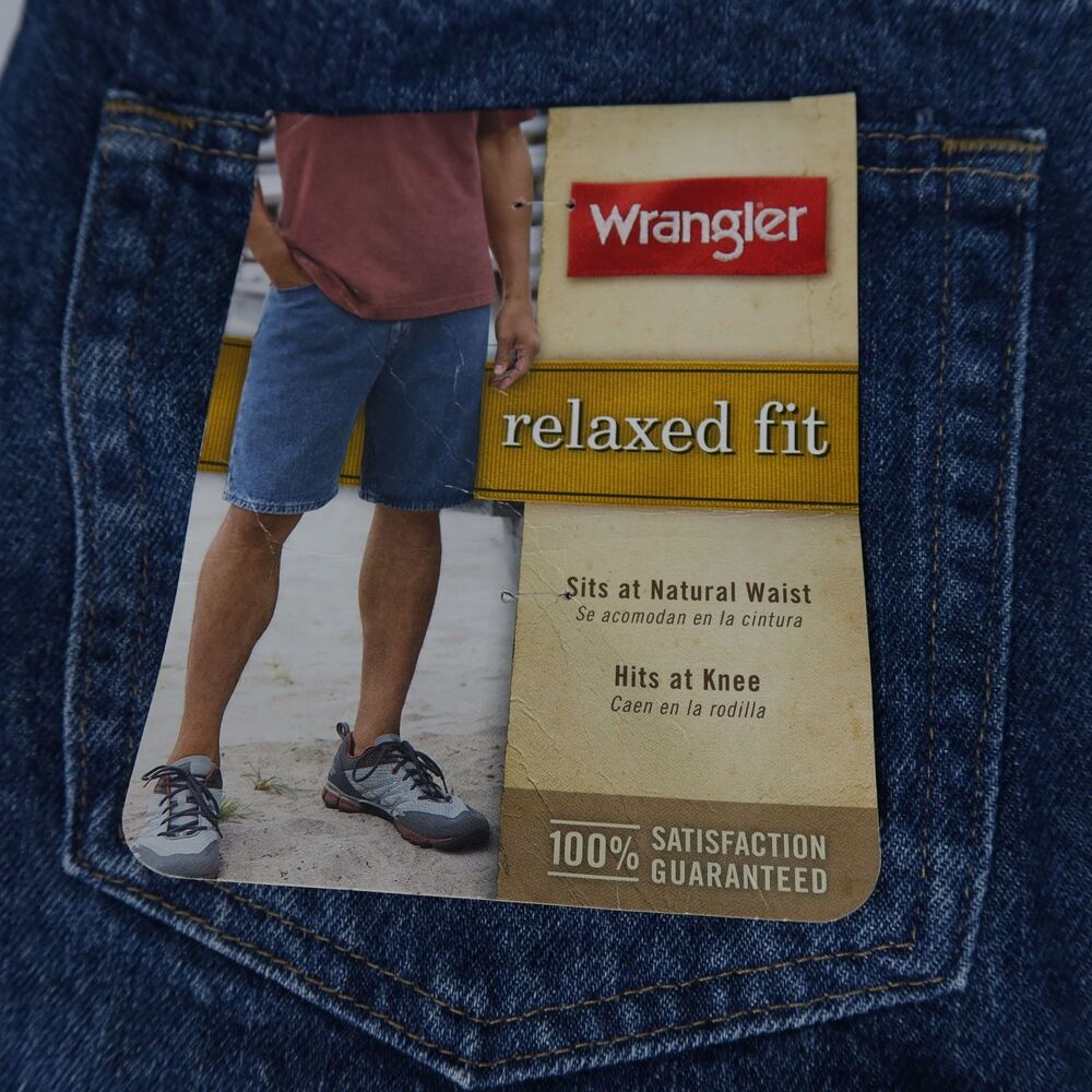 NEW Wrangler Relaxed Fit Five Pocket Denim Short Men's 42 x 10 Flat Front NWT